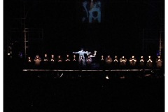Evita 106