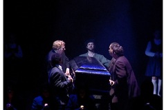 Evita 107